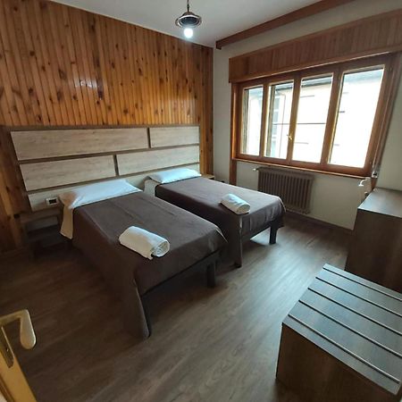Lo Sciatore Hotel & Restaurant كاميغلياتيلو سيلانو المظهر الخارجي الصورة
