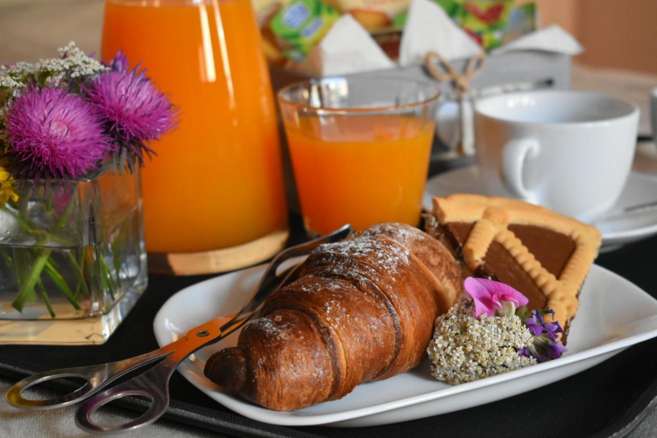 Lo Sciatore Hotel & Restaurant كاميغلياتيلو سيلانو المظهر الخارجي الصورة